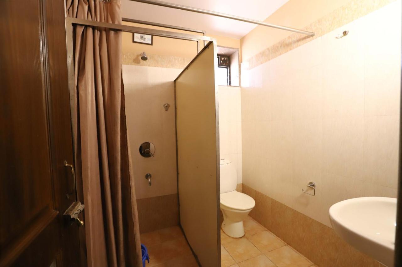 ทิมร บีช โฮเต็ล Hotel กาลังกูติ ภายนอก รูปภาพ